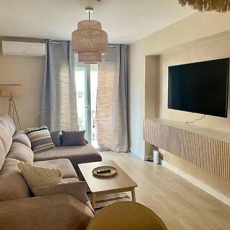 Apartamento Piso Centrico En Calle Luis Vives 1, *