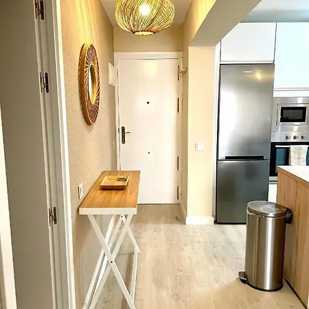 Apartamento Piso Centrico En Calle Luis Vives 1,